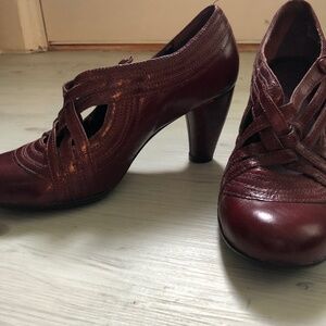 Indigo by Clarks heels shoes red burgundy retro vintage straps buttons